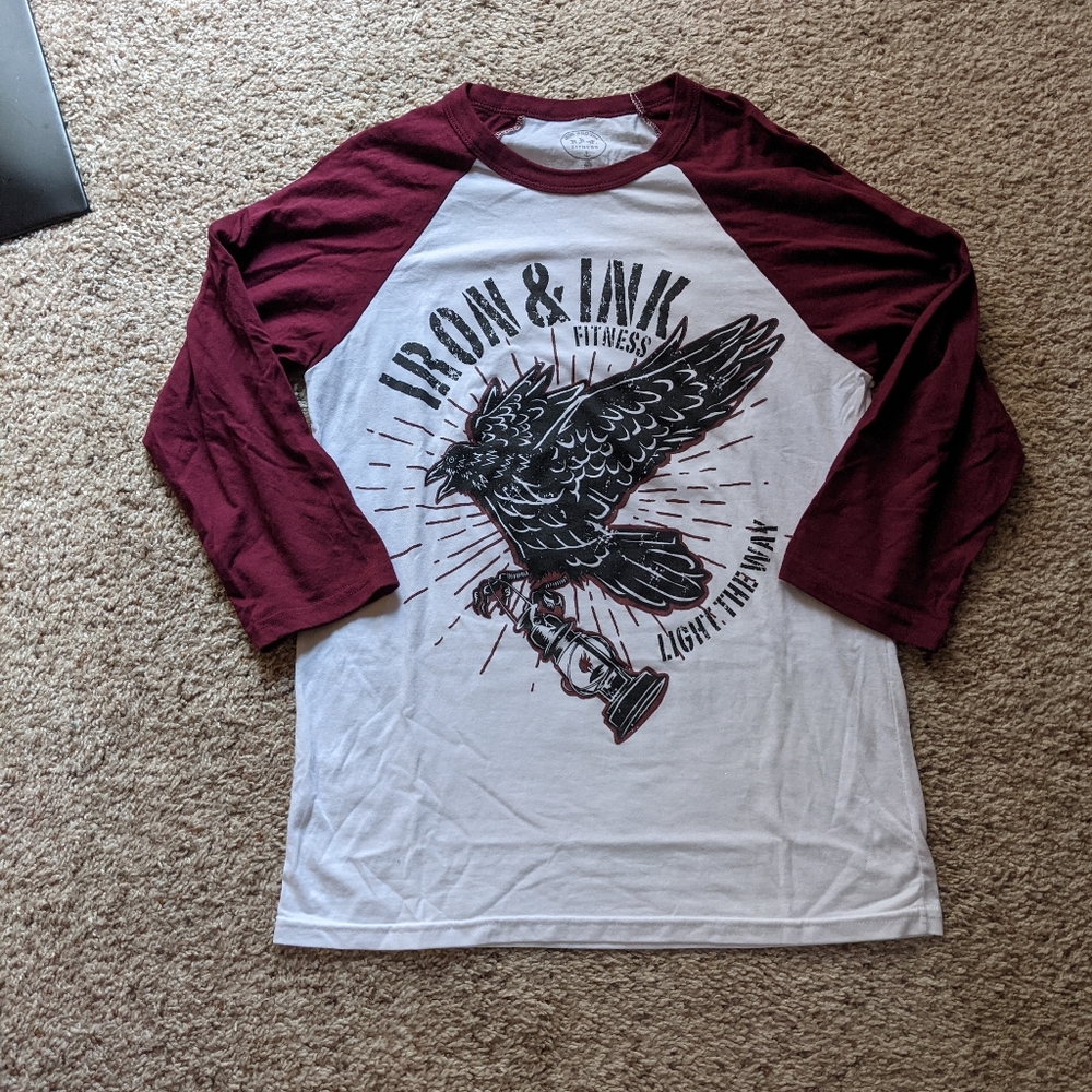 Small Iron & ink baseball tee